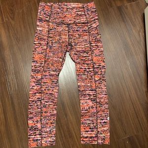 Lulu lemon size 4 cropped legging